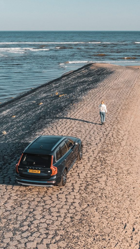 VolvoXC90-4